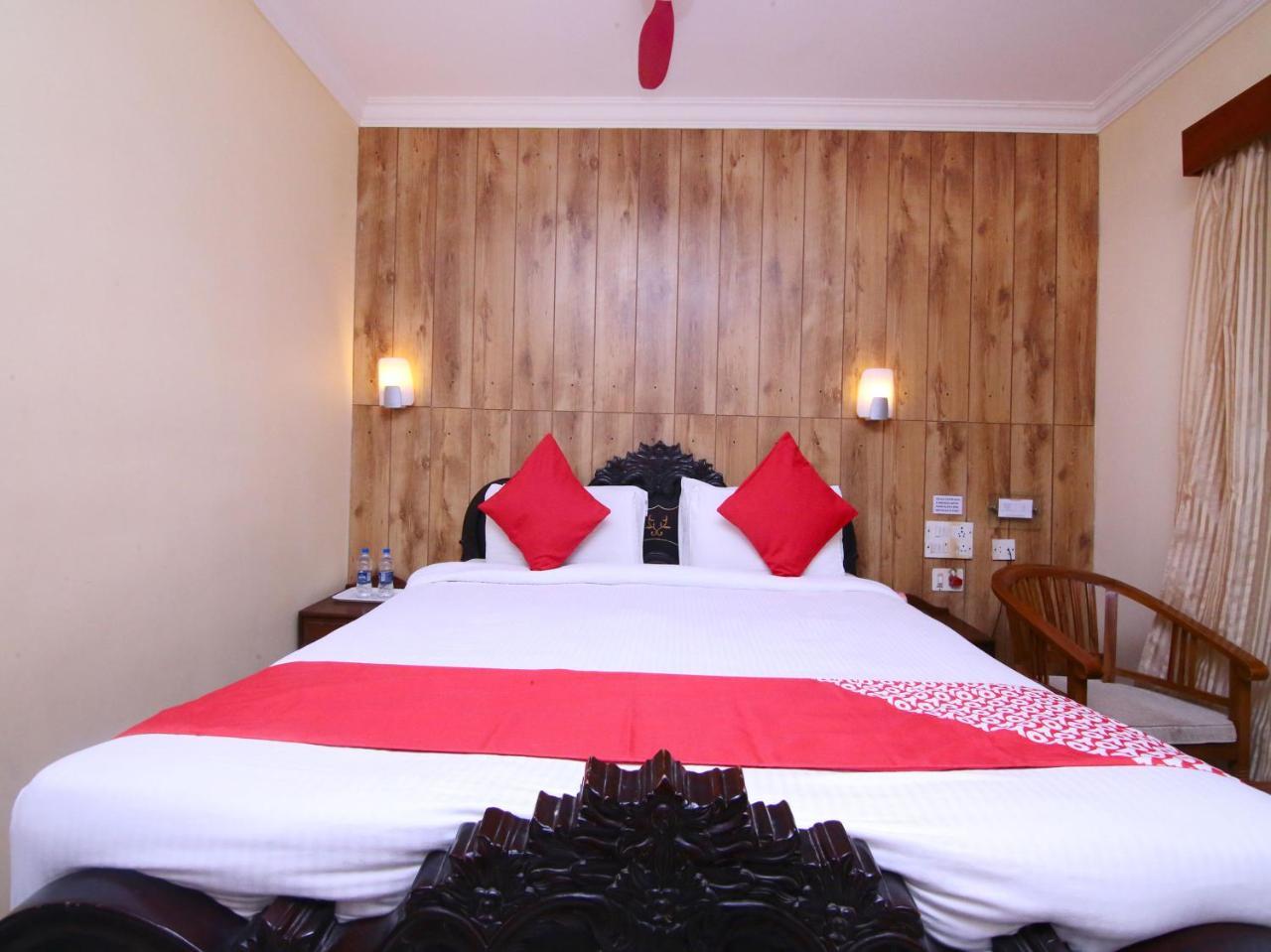 Hotel Windsor Castle Салем Екстериор снимка